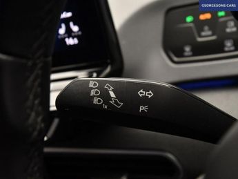VOLKSWAGEN ID.3 Pro 58kWh Life Hatchback 5dr Electric Auto (145 ps)