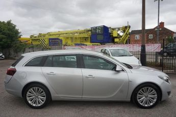 VAUXHALL INSIGNIA 2.0 CDTi ecoFLEX Tech Line Sports Tourer 5dr Diesel Manual Euro 