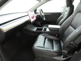 TESLA MODEL Y SUV 5dr Electric Auto RWD (346 ps) Expansive Glass Roof, Heated 