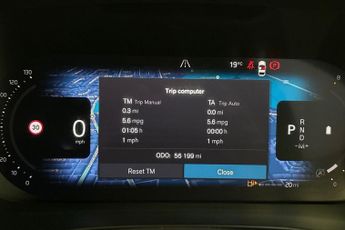 VOLVO XC40 2.0 B3 MHEV Plus Dark SUV 5dr Petrol Hybrid DCT Auto Euro 6 (s/s