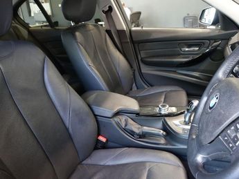 BMW 3 SERIES 2.0 320i SE Saloon 4dr Petrol Auto Euro 6 (s/s) (184 ps)
