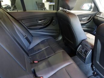 BMW 3 SERIES 2.0 320i SE Saloon 4dr Petrol Auto Euro 6 (s/s) (184 ps)