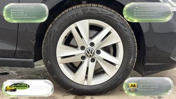 VOLKSWAGEN GOLF AUTOMATIC 1.0 eTSI MHEV Life Hatchback 5dr Petrol Hybrid DSG Eur