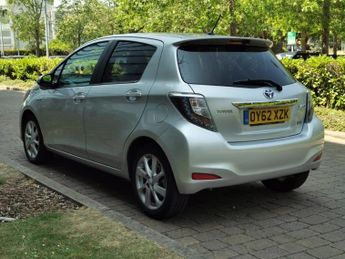 TOYOTA YARIS 1.5 VVT-h T Spirit Hatchback 5dr Petrol Hybrid CVT Euro 5 (101 p