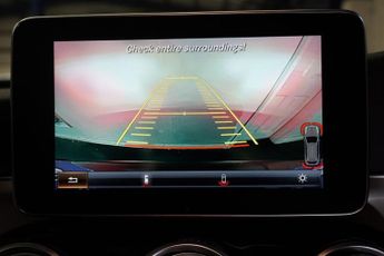 MERCEDES-BENZ GLC 2.1 GLC220d AMG Line (Premium Plus) SUV 5dr Diesel G-Tronic 4MAT