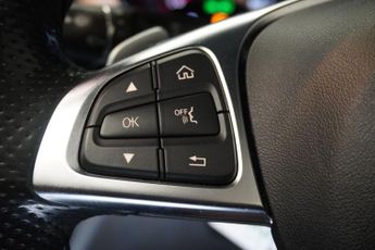 MERCEDES-BENZ GLC Mercedes-Benz GLC 2.1 GLC220d AMG Line (Premium Plus) SUV 5dr Di