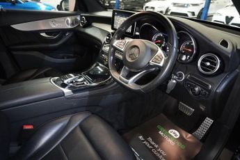 MERCEDES-BENZ GLC 2.1 GLC220d AMG Line (Premium Plus) SUV 5dr Diesel G-Tronic 4MAT