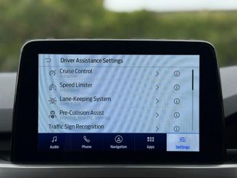 FORD KUGA 2.5 EcoBoost Duratec 14.4kWh Titanium First Edition SUV 5dr Petr