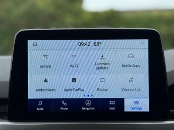 FORD KUGA 2.5 EcoBoost Duratec 14.4kWh Titanium First Edition SUV 5dr Petr