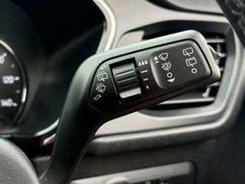 FORD KUGA 2.5 EcoBoost Duratec 14.4kWh Titanium First Edition SUV 5dr Petr