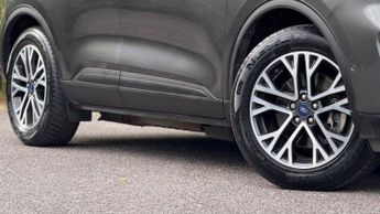 FORD KUGA 2.5 EcoBoost Duratec 14.4kWh Titanium First Edition SUV 5dr Petr