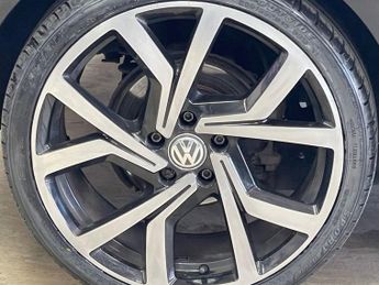 VOLKSWAGEN GOLF 2.0 TDI GTD Hatchback 5dr Diesel DSG Euro 6 (s/s) (184 ps)