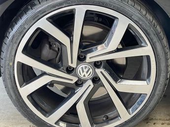 VOLKSWAGEN GOLF 2.0 TDI GTD Hatchback 5dr Diesel DSG Euro 6 (s/s) (184 ps)
