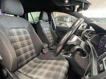 VOLKSWAGEN GOLF 2.0 TDI GTD Hatchback 5dr Diesel DSG Euro 6 (s/s) (184 ps)