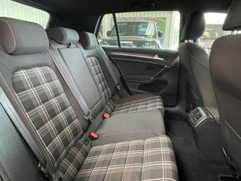 VOLKSWAGEN GOLF 2.0 TDI GTD Hatchback 5dr Diesel DSG Euro 6 (s/s) (184 ps)