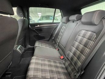 VOLKSWAGEN GOLF 2.0 TDI GTD Hatchback 5dr Diesel DSG Euro 6 (s/s) (184 ps)
