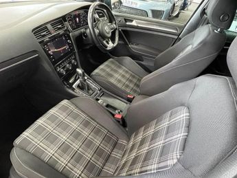VOLKSWAGEN GOLF 2.0 TDI GTD Hatchback 5dr Diesel DSG Euro 6 (s/s) (184 ps)