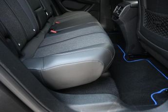 PEUGEOT 3008 1.6 BlueHDi GT Line SUV 5dr Diesel EAT Euro 6 (s/s) (120 ps)