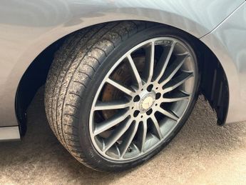 MERCEDES-BENZ A CLASS 1.5 A180d AMG Line (Premium) Hatchback 5dr Diesel 7G-DCT Euro 6 
