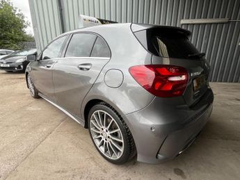 MERCEDES-BENZ A CLASS 1.5 A180d AMG Line (Premium) Hatchback 5dr Diesel 7G-DCT Euro 6 