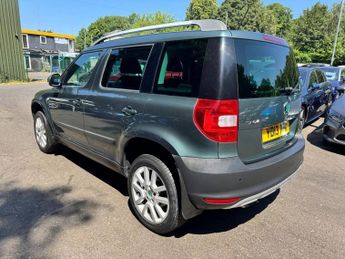 SKODA YETI 2.0 TDI Elegance SUV 5dr Diesel DSG 4WD Euro 5 (140 ps)