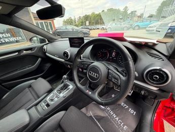 AUDI A3 1.5 TFSI CoD Black Edition Saloon 4dr Petrol S Tronic Euro 6 (s/