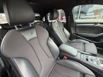 AUDI A3 1.5 TFSI CoD Black Edition Saloon 4dr Petrol S Tronic Euro 6 (s/
