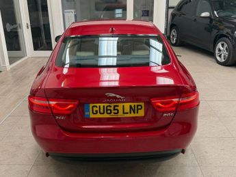 JAGUAR XE 2.0 GTDi Prestige Saloon 4dr Petrol Auto Euro 6 (s/s) (200 ps)