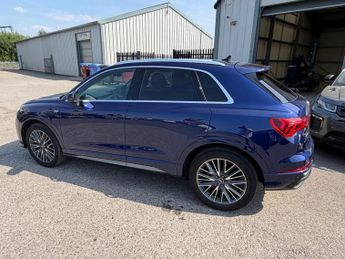 AUDI Q3 1.5 TFSI CoD 35 S line SUV 5dr Petrol S Tronic Euro 6 (s/s) (150