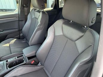 AUDI Q3 1.5 TFSI CoD 35 S line SUV 5dr Petrol S Tronic Euro 6 (s/s) (150