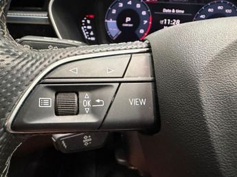 AUDI Q3 1.5 TFSI CoD 35 S line SUV 5dr Petrol S Tronic Euro 6 (s/s) (150