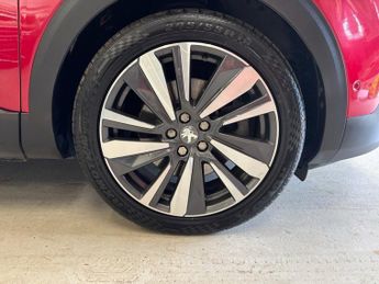 PEUGEOT 3008 1.6 13.2kWh GT SUV 5 Door Petrol Automatic Red Plug-in Hybrid e-