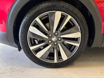 PEUGEOT 3008 1.6 13.2kWh GT SUV 5 Door Petrol Automatic Red Plug-in Hybrid e-