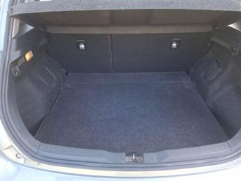 TOYOTA AURIS 1.6 D-4D Business Edition Hatchback 5dr Diesel Manual Euro 6 (s/