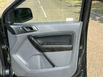 FORD RANGER 3.2 TDCi Wildtrak Pickup Double Cab 4dr Diesel Auto 4WD Euro 5 (