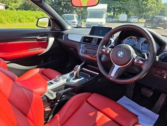 BMW 2 SERIES 2.0 220d M Sport Convertible 2dr Diesel Auto Euro 6 (s/s) (190 p