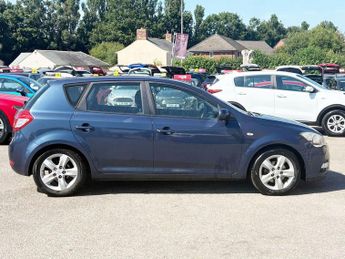 KIA CEED 1.6 CRDi 2 Hatchback 5dr Diesel Manual Euro 5 (113 bhp) 12 MONTH