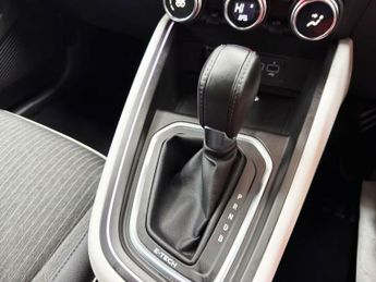 RENAULT CLIO 1.6 E-TECH S Edition Hatchback 5dr Petrol Hybrid Auto Euro 6 (s/