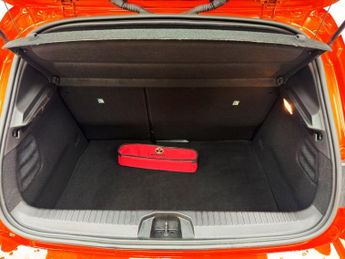 RENAULT CLIO 1.6 E-TECH S Edition Hatchback 5dr Petrol Hybrid Auto Euro 6 (s/
