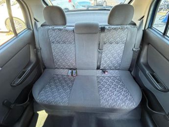 VAUXHALL ASTRA 1.6i Envoy Hatchback 5dr Petrol Automatic (195 g/km, 84 bhp)