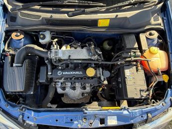 VAUXHALL ASTRA 1.6i Envoy Hatchback 5dr Petrol Automatic (195 g/km, 84 bhp)