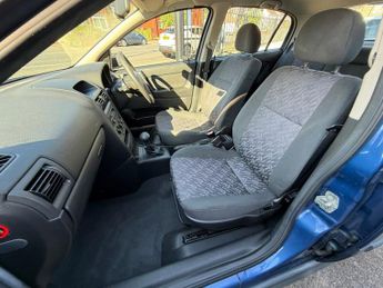 VAUXHALL ASTRA 1.6i Envoy Hatchback 5dr Petrol Automatic (195 g/km, 84 bhp)