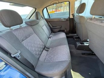 VAUXHALL ASTRA 1.6i Envoy Hatchback 5dr Petrol Automatic (195 g/km, 84 bhp)