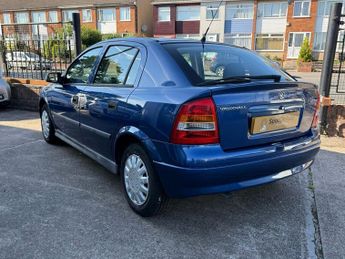 VAUXHALL ASTRA 1.6i Envoy Hatchback 5dr Petrol Automatic (195 g/km, 84 bhp)