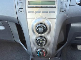 TOYOTA YARIS 1.33 Dual VVT-i TR Hatchback 5dr Petrol MultiMode Euro 4 (s/s) (
