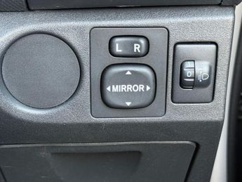 TOYOTA YARIS 1.33 Dual VVT-i TR Hatchback 5dr Petrol MultiMode Euro 4 (s/s) (