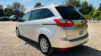 FORD GRAND C-MAX 2.0 TDCi Titanium MPV 5dr Diesel Powershift Euro 5 (140 ps)