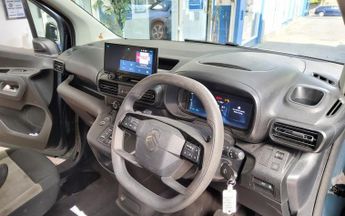 CITROEN E-BERLINGO 52kWh PLUS XL MPV 5dr Electric Auto (11kW Charger) (136 ps)