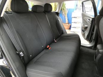 MG MG5 61.1kWh Excite Long Range Estate 5dr Electric Auto (156 ps)