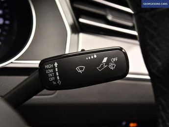 VOLKSWAGEN PASSAT 1.4 TSI 13kWh GTE Saloon 4dr Petrol Plug-in Hybrid DSG Euro 6 (s